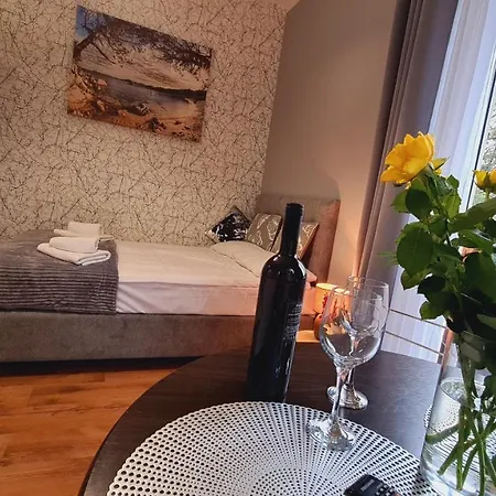 Nr 7 Z Tarasem, Przy Szlaku *