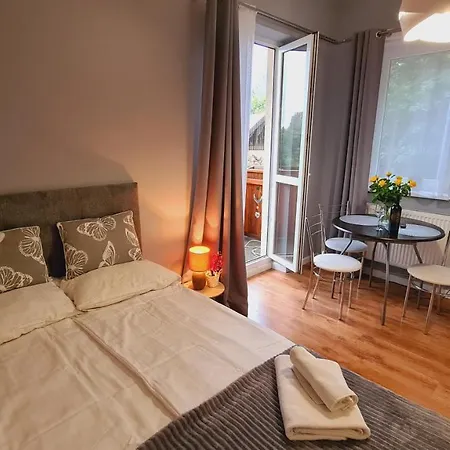 Nr 7 Z Tarasem, Przy Szlaku * カルパッチ