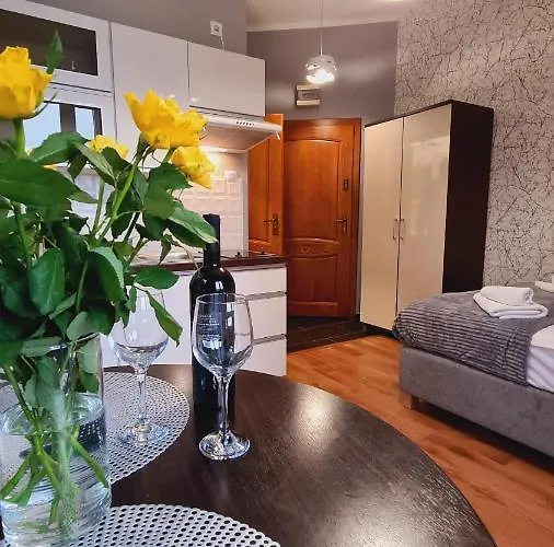 Nr 7 Z Tarasem, Przy Szlaku كارباش