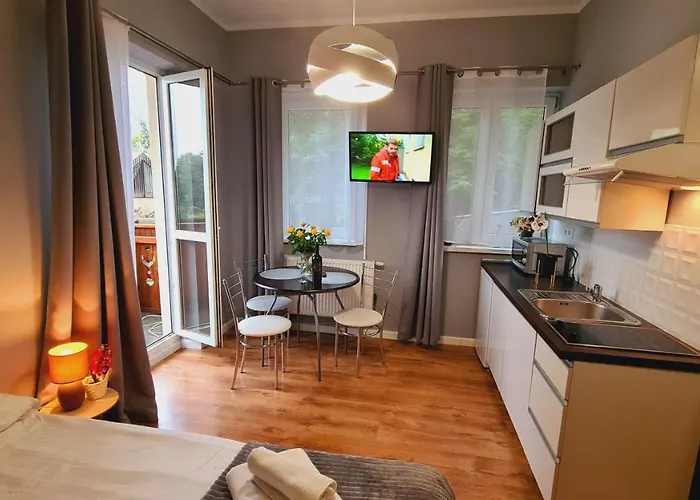 Nr 7 Z Tarasem, Przy Szlaku * كارباش