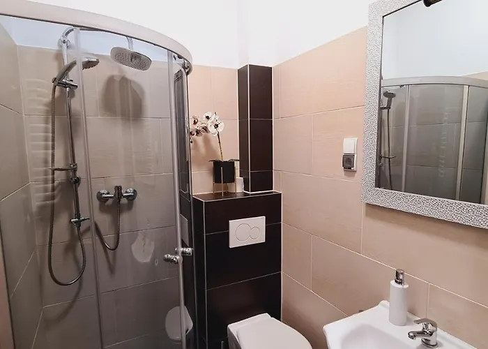 Nr 7 Z Tarasem, Przy Szlaku * كارباش